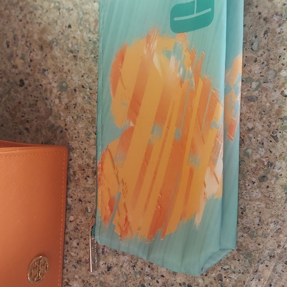 TORY BURCH York Tote 4 Pc Set - Picture 11 of 14